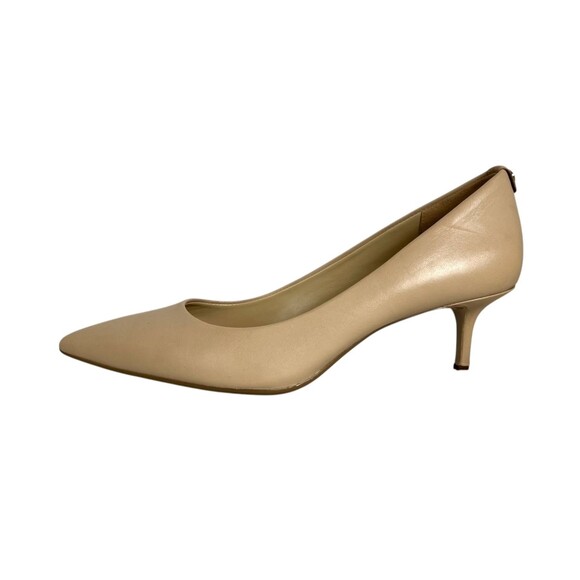 Michael Kors Neutral Beige Leather Pointed Kitten Heel Pumps Size 8 Party Office - Picture 9 of 16